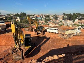 Roschel Terraplenagem & Demolição - Photo 0