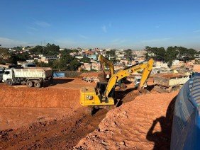 Roschel Terraplenagem & Demolição - Photo 3
