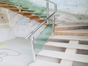 Vidraçaria & Serralheria - Universo do Inox e vidraçaria - Photo 2