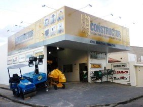 Constructor - Photo 0