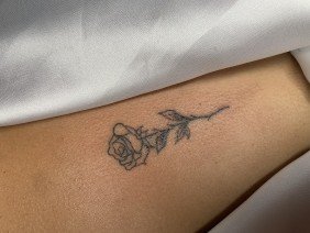 Studio May Figueiredo - curso de tatuagem Macapá - Micropigmentação-Tatuagem- Design de sobrancelhas - Photo 1