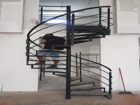 Metalúrgica linha do equador - Photo 0