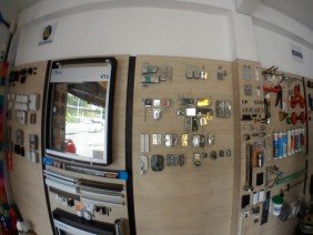 BAHIA FERRAGENS | Barreiras (Tudo para vidraceiros e serralheiros) - Photo -1