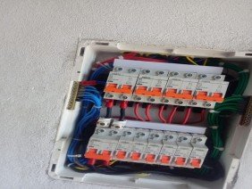 Eletricista Residencial e Predial e Instalação e Limpeza de Ar Condicionado em Manaus AM - Serviços Ninja 24 Horas - Photo 2