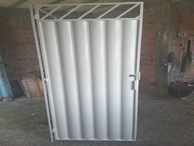 Serralheria Brilho de Solda (esquadria de ferro em geral) - Photo 1